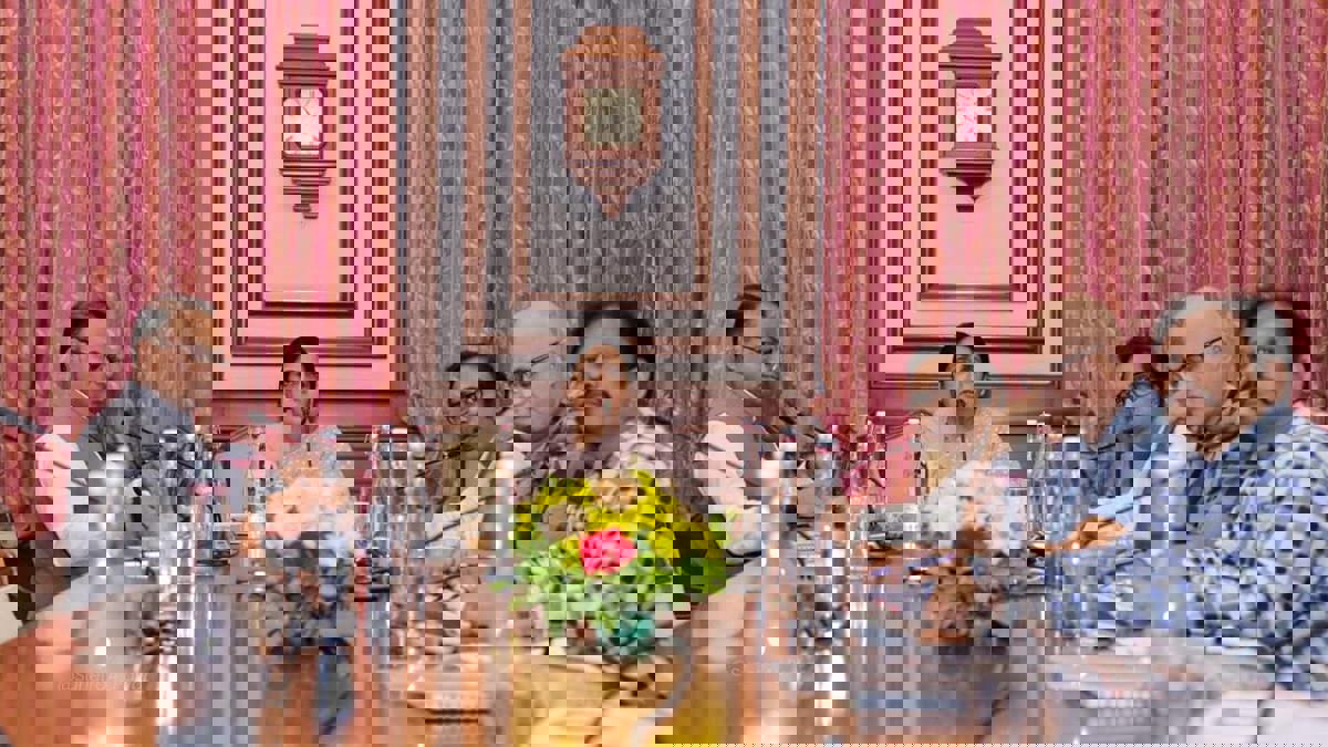 मंत्रालयातील त्या फाईल प्रकरणावर उपमुख्यमंत्री सुनेत्रा पवार यांनी दिले हे निर्देश...