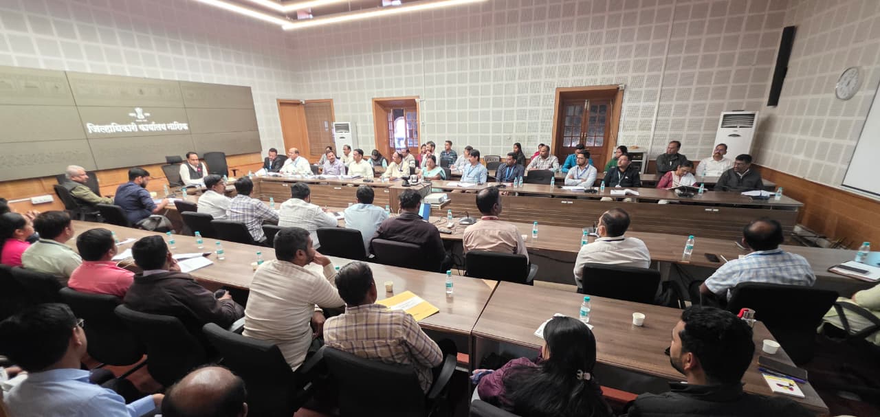 अतिवृष्टीग्रस्त शेतकऱ्यांच्या पीक कर्जाबाबत नाशिक जिल्हाधिकाऱ्यांनी दिले हे आदेश