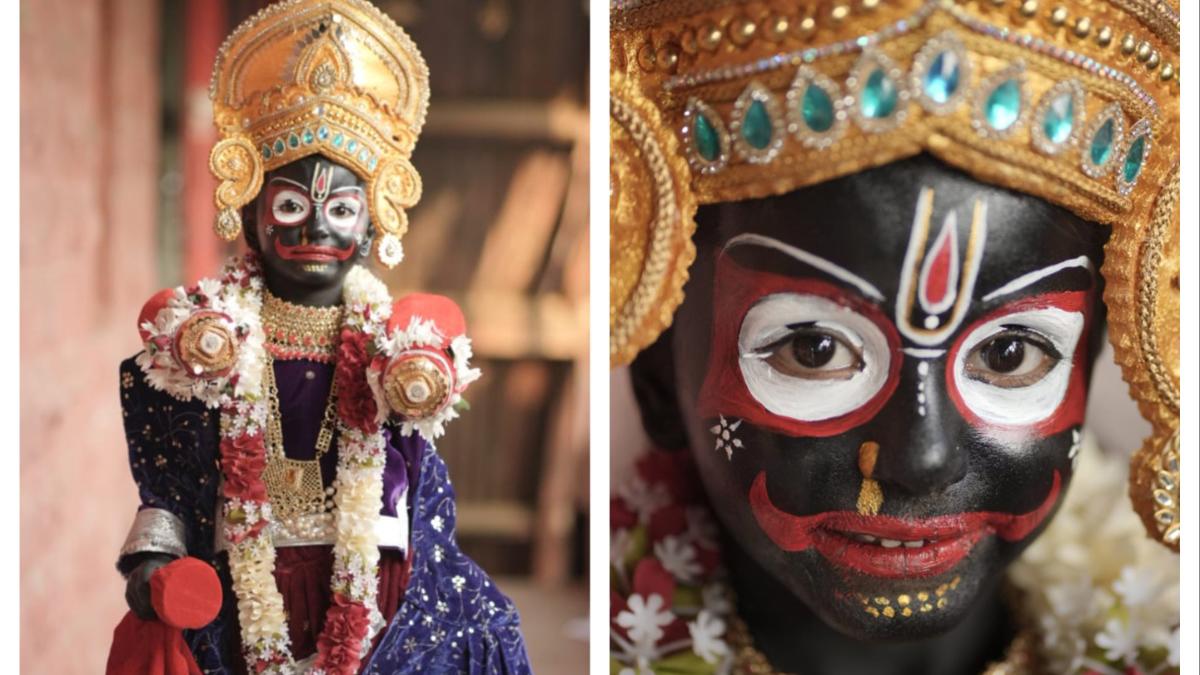 धुलीवंदन वीर मिरवणूक... या चिमुकलीचा ‘भगवान जगन्नाथ’ वीर पेहराव ठरला आकर्षणाचा केंद्रबिंदू...