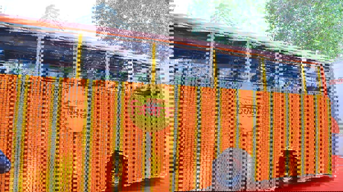 राज्यात आता ‘राजमाता जिजाऊ’ एसटी बस... अशी आहेत तिची वैशिष्ट्ये...