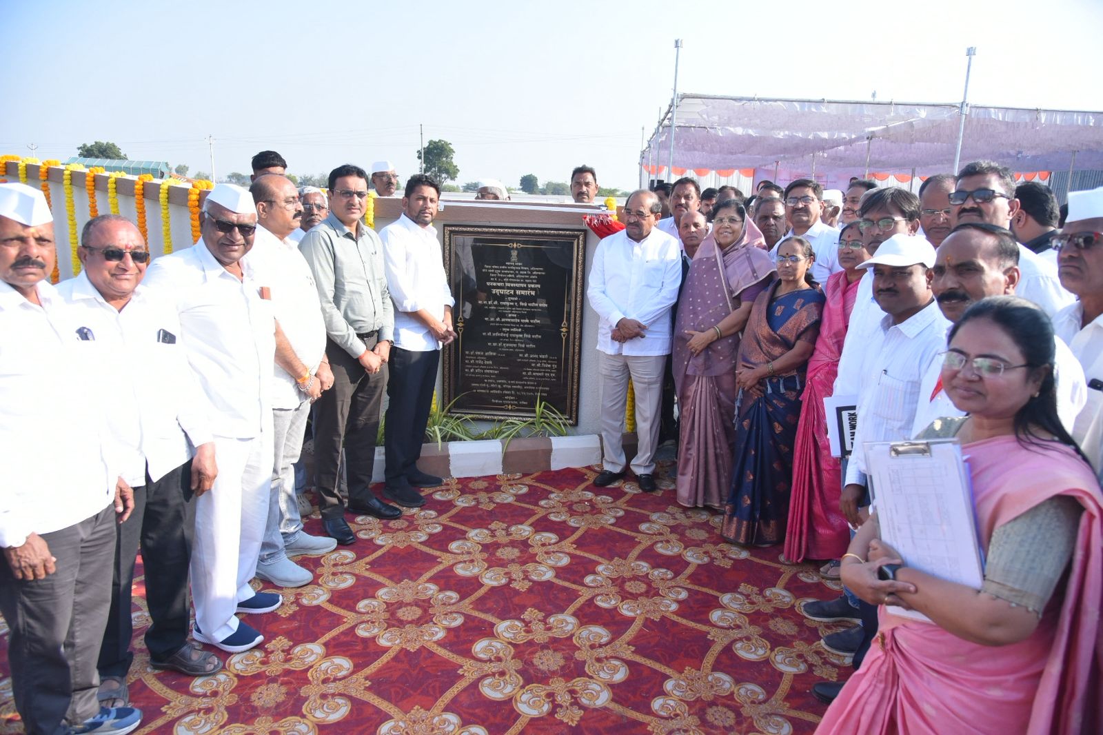 या ग्रामपंचायतीने साकारला घनकचरा प्रकल्प... संपूर्ण राज्यासाठी आहे आदर्श मॉडेल...