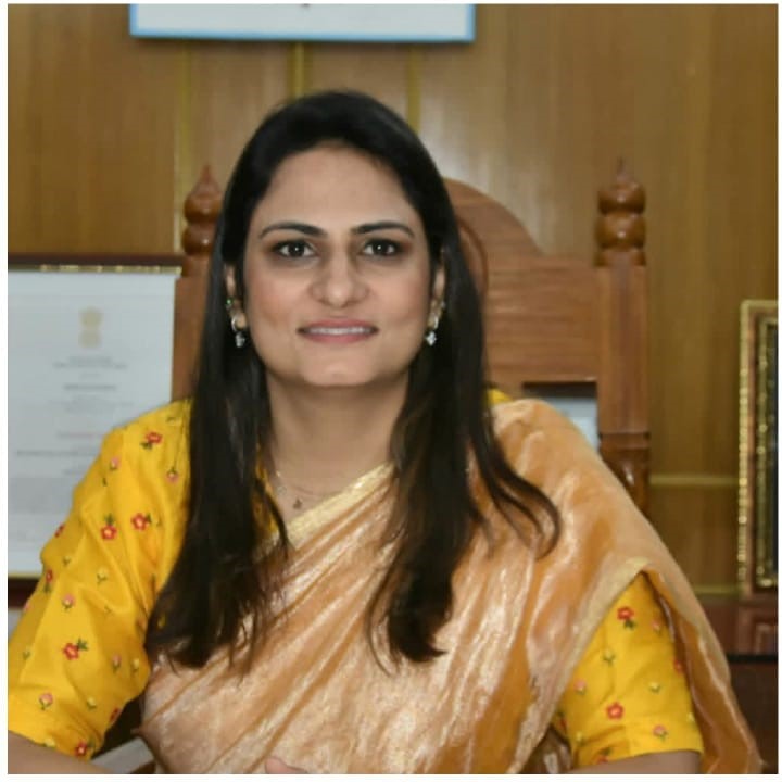 नाशिक मनपा आयुक्त मनिषा खत्रींनी दिले हे खुले आव्हान...  नाशिककर स्वीकारणार?