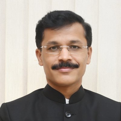 डॅशिंग तुकाराम मुंढे यांनी काढलेल्या या आदेशाने कुणाला घाम फुटणार? कुणाला दिलासा?