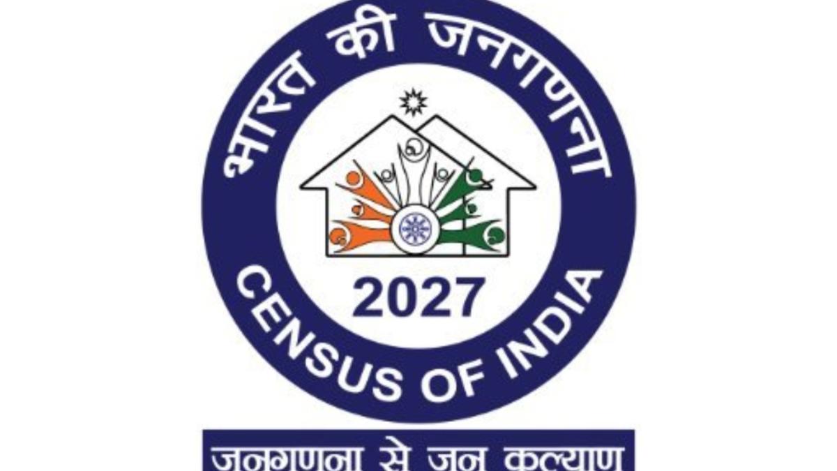 १ मे पासून घराघरांत वाजणार जनगणनेची घंटा...   'स्वयंगणने'साठी पोर्टल सज्ज...   ३३ प्रश्नांची द्यावी लागणार उत्तरे...