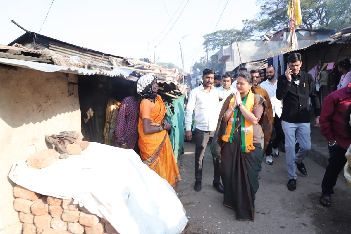 चौकसभांमध्ये एकच नारा, ऐश्वर्या लाड-जेजूरकर यांना निवडून आणा... प्रभाग २ मध्ये ‘एकच ध्यास, शाश्वत विकास’चा नारा... 