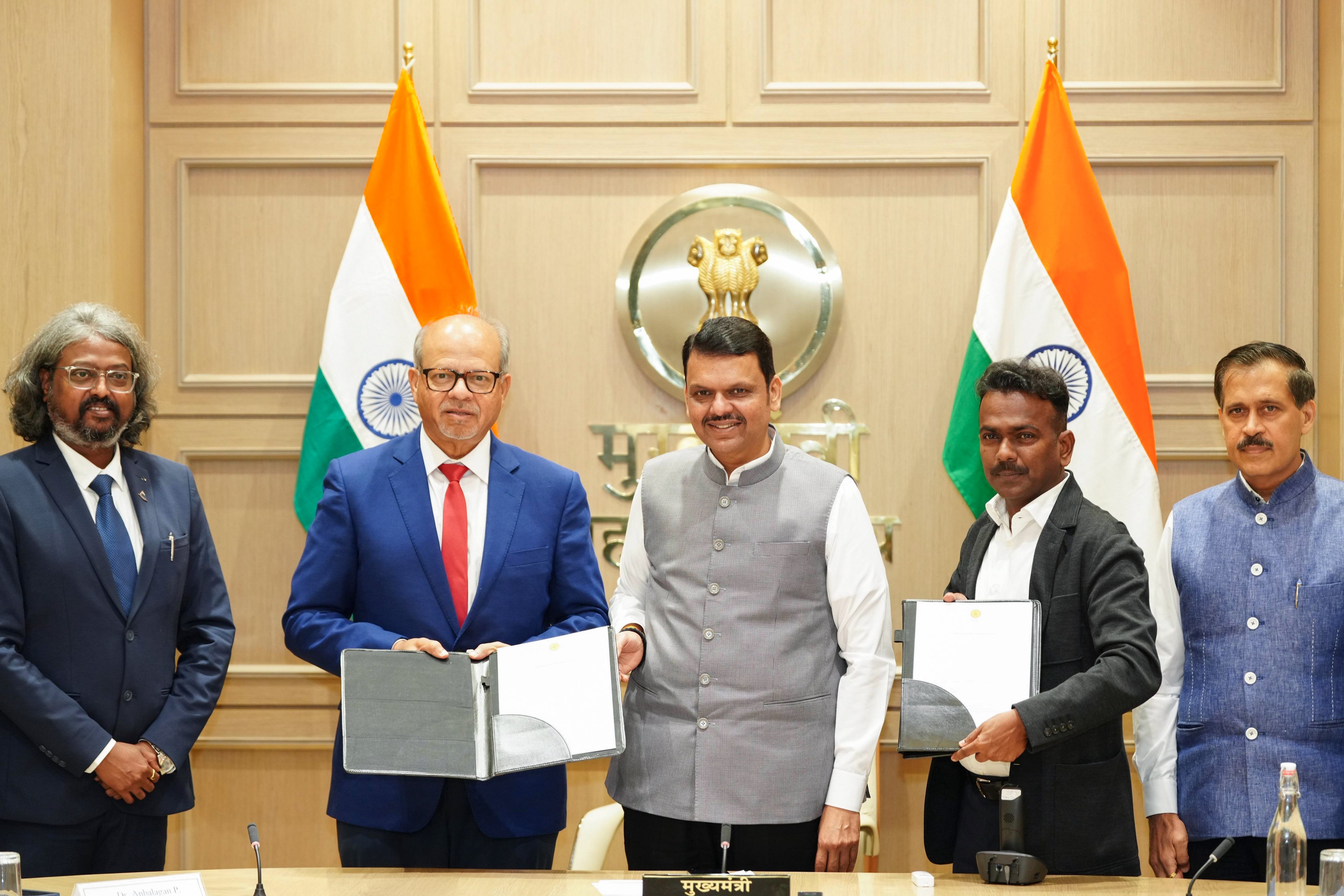 महाराष्ट्रात ₹४,०८० कोटींची गुंतवणूक...   ४,७५० नव्या रोजगारांची निर्मिती...  बघा, कुठे कोणता प्रकल्प येणार?