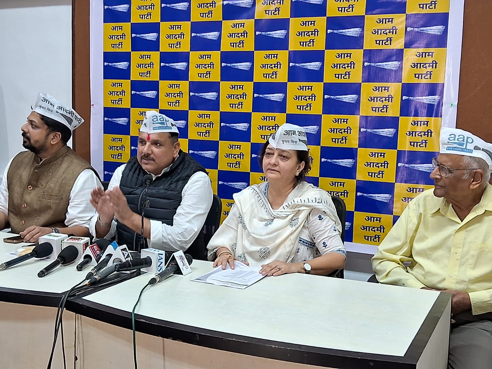 मुंबई महापालिका निवडणुकीसाठी आम आदमी पार्टी महाविकास आघाडीत जाणार? घेतला हा मोठा निर्णय