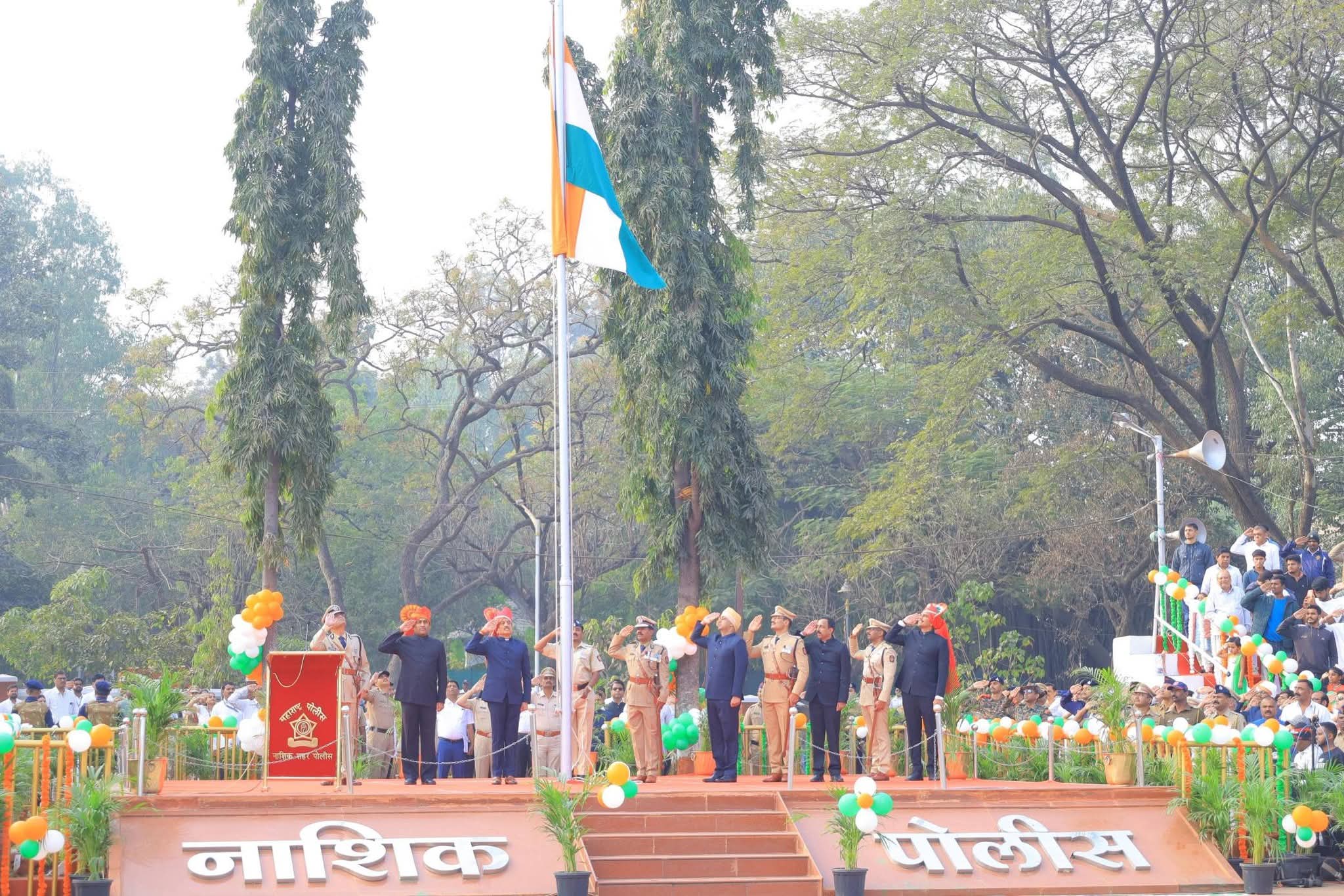 डॉ. बाबासाहेब आंबेडकरांच्या नावाचा भाषणात उल्लेख का नाही?...  महिला वनाधिकाऱ्याचा थेट पालकमंत्र्यांना प्रश्न...