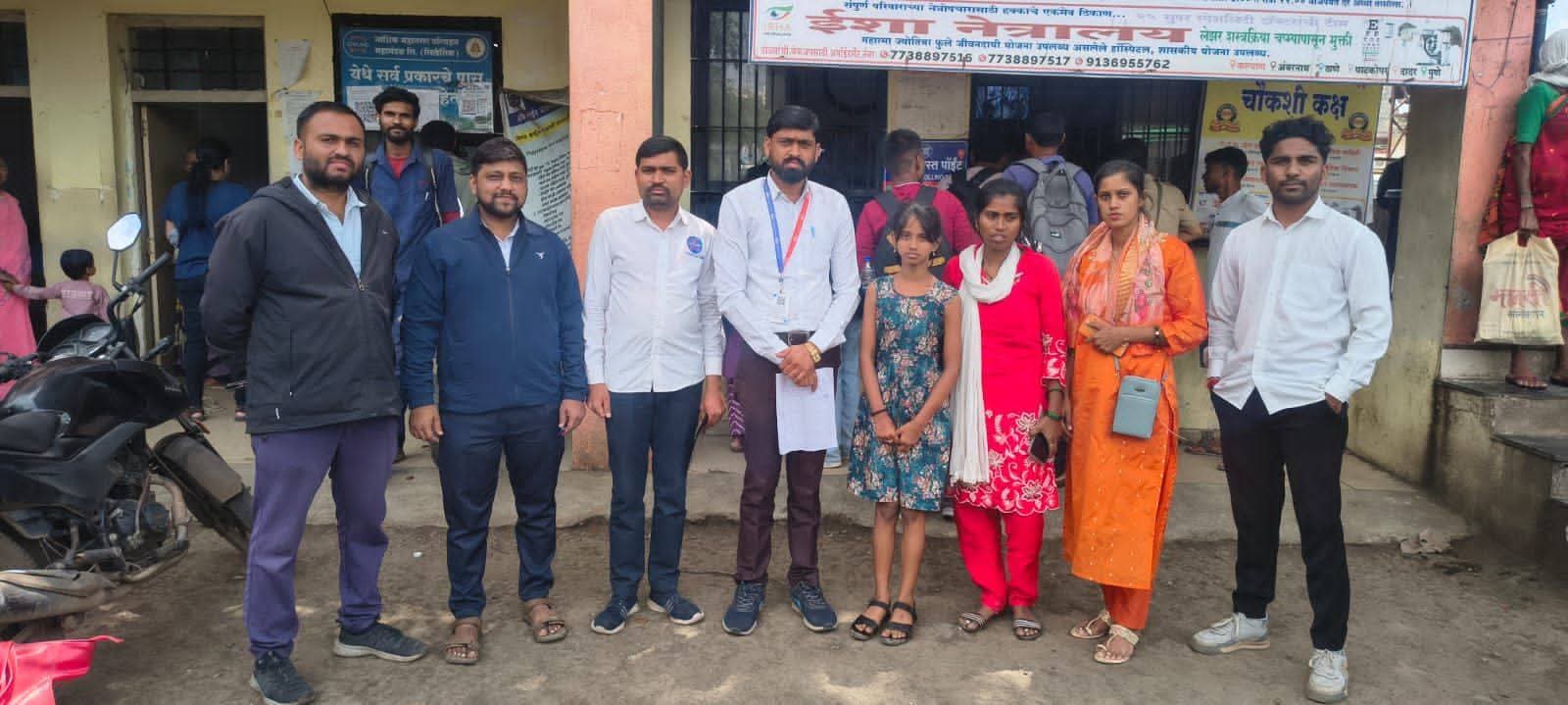 त्र्यंबकेश्वर दर्शनाहून परतताना ताटातूट झाली...  ११ वर्षांची चिमुरडी बसमध्येच राहिली...  पुढं हे सगळं घडलं...