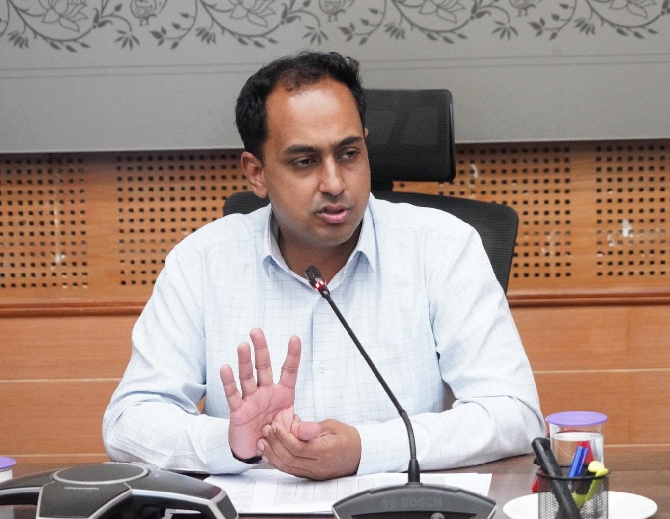 SIR मतदार यादीतून नाव डिलीट झालंय?  तातडीने हे करा...