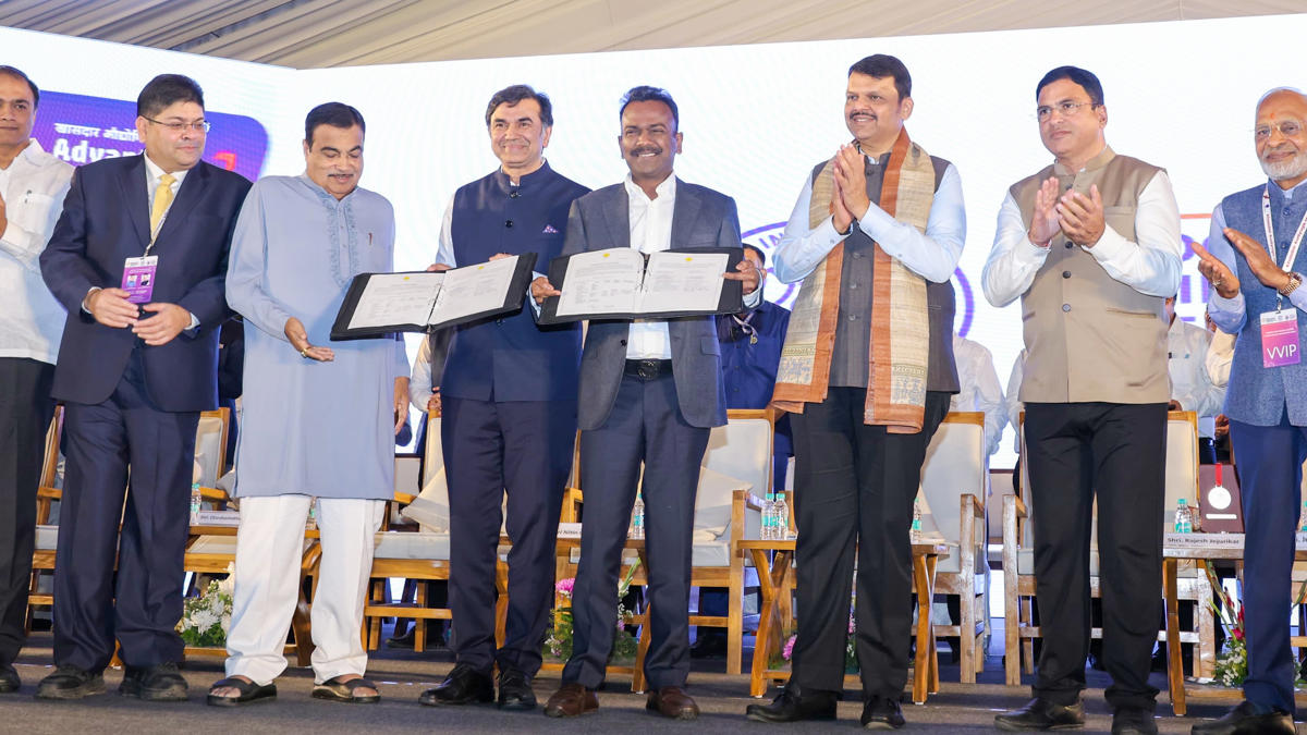 बलाढ्य ऑर्डर मिळताच महिंद्रा अँड महिंद्राची मोठी घोषणा... इतक्या हजार कोटींची गुंतवणूक करणार...