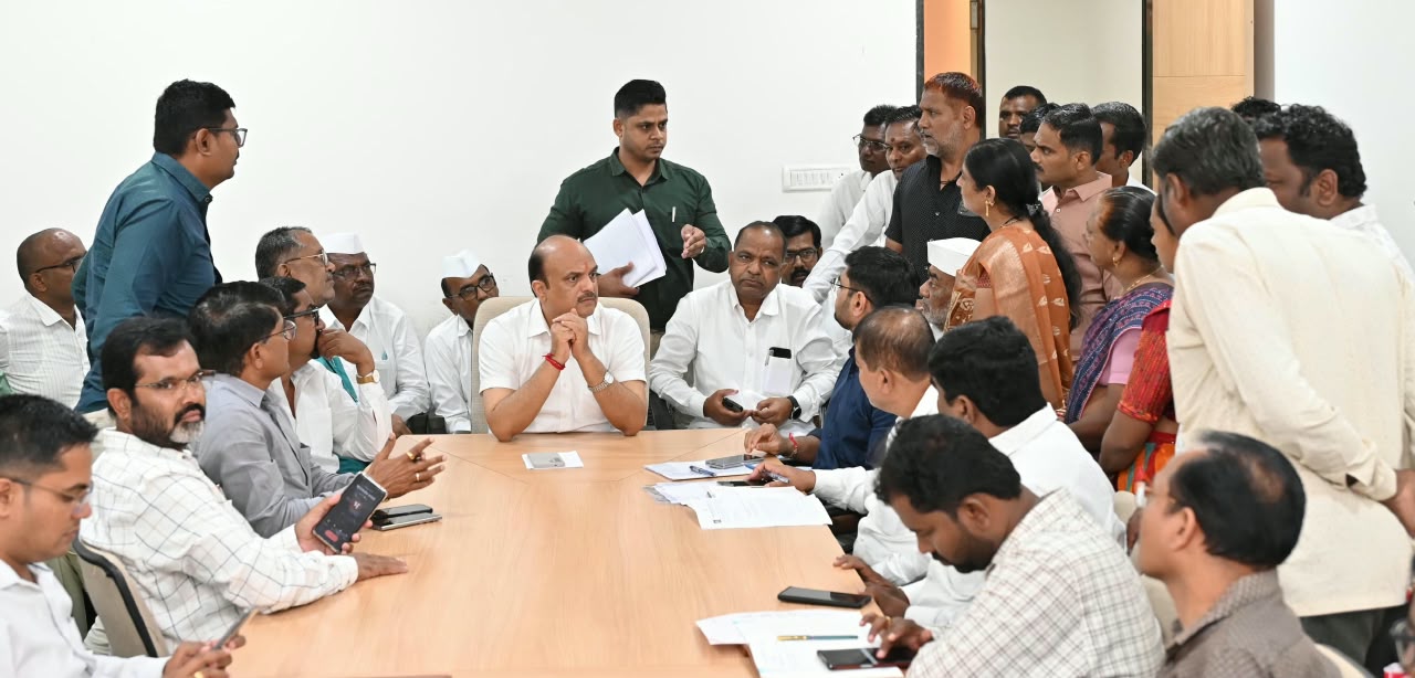 येवला-लासलगाव मतदारसंघातील विकासकामांचा आढावा.... नागरिकांच्या समस्या मार्गी लावण्याच्या पंकज भुजबळ यांच्या सूचना