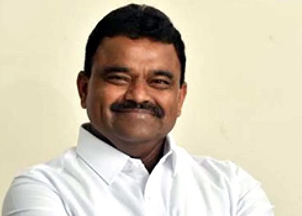 राष्ट्रवादी भवनात भेटा जिल्हाध्यक्ष खैरे यांना...  दर आठवड्यात या दिवशी, या वेळेत... 