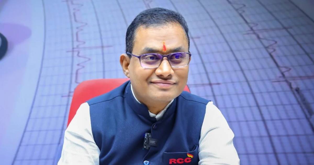 'नीट' पेपरफुटीत मोठी कारवाई...  लातूरच्या RCC क्लासचा संचालक मोटेगावकर CBIच्या ताब्यात...