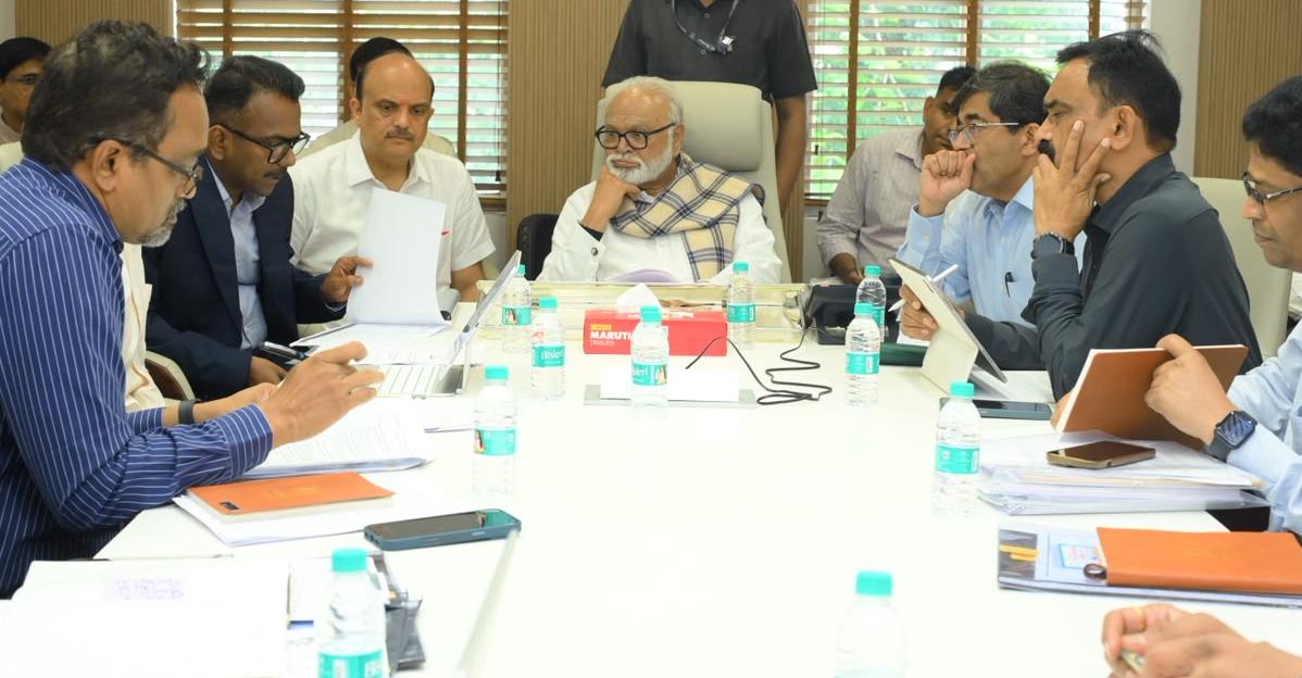 येवल्याच्या चिचोंडीत येणार या कंपनीचा मोठा मका प्रक्रिया उद्योग...   मंत्री छगन भुजबळ यांच्या अध्यक्षतेखाली मंत्रालयात महत्त्वपूर्ण बैठक...